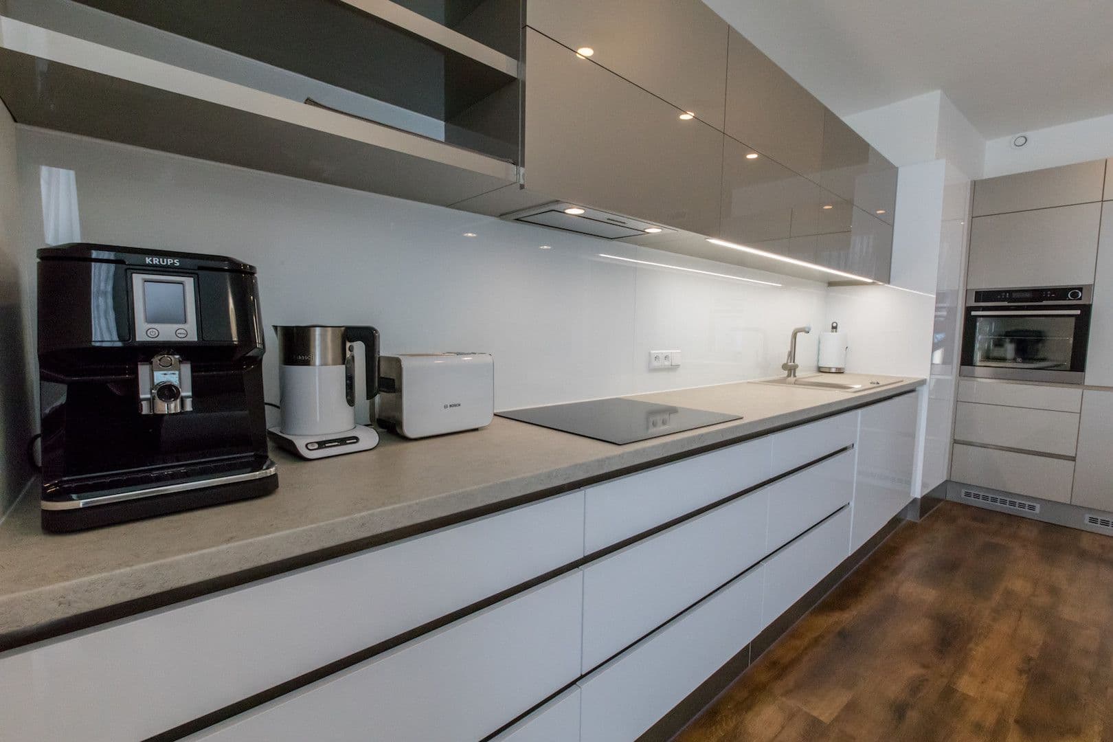 Prenájom bytu 120 m², Hartigova, Praha, Praha Prenájom bytu 120 m², Hartigova, Praha, Praha