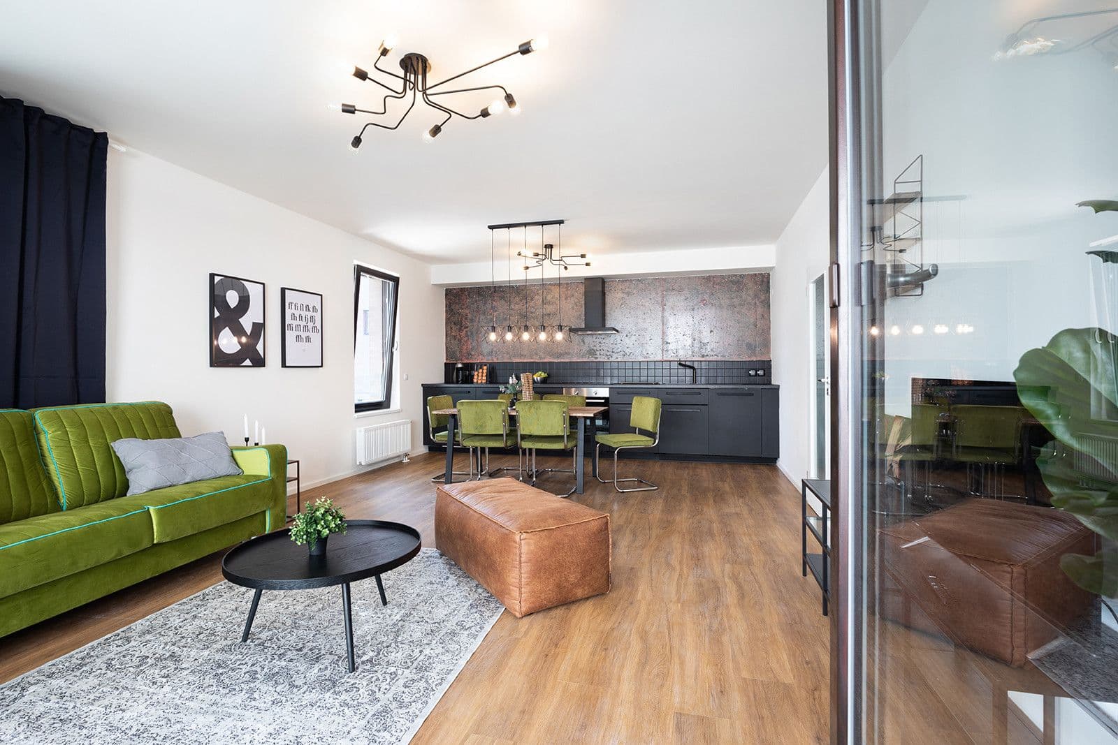 Prenájom bytu 82 m², Nekvasilova, Praha, Praha Prenájom bytu 82 m², Nekvasilova, Praha, Praha