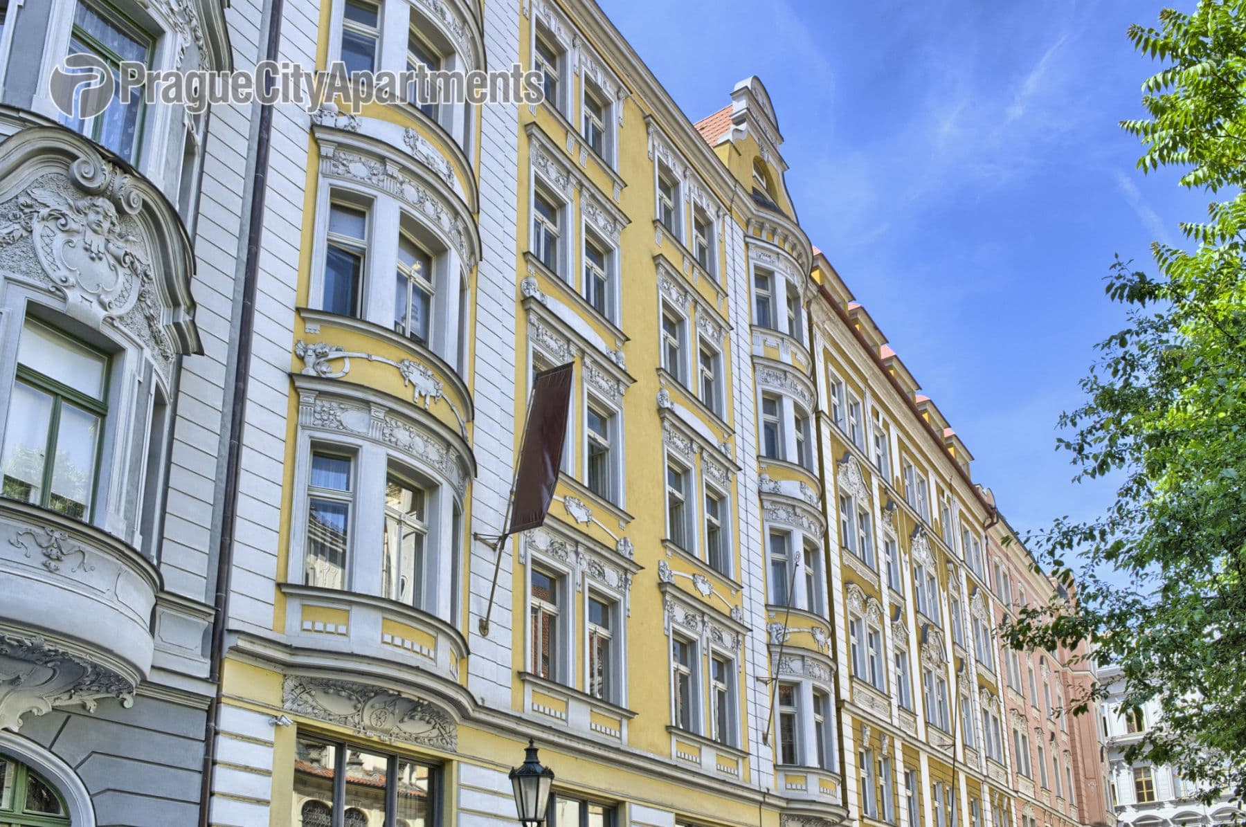 Prenájom bytu 100 m², U Milosrdných, Praha, Praha Prenájom bytu 100 m², U Milosrdných, Praha, Praha