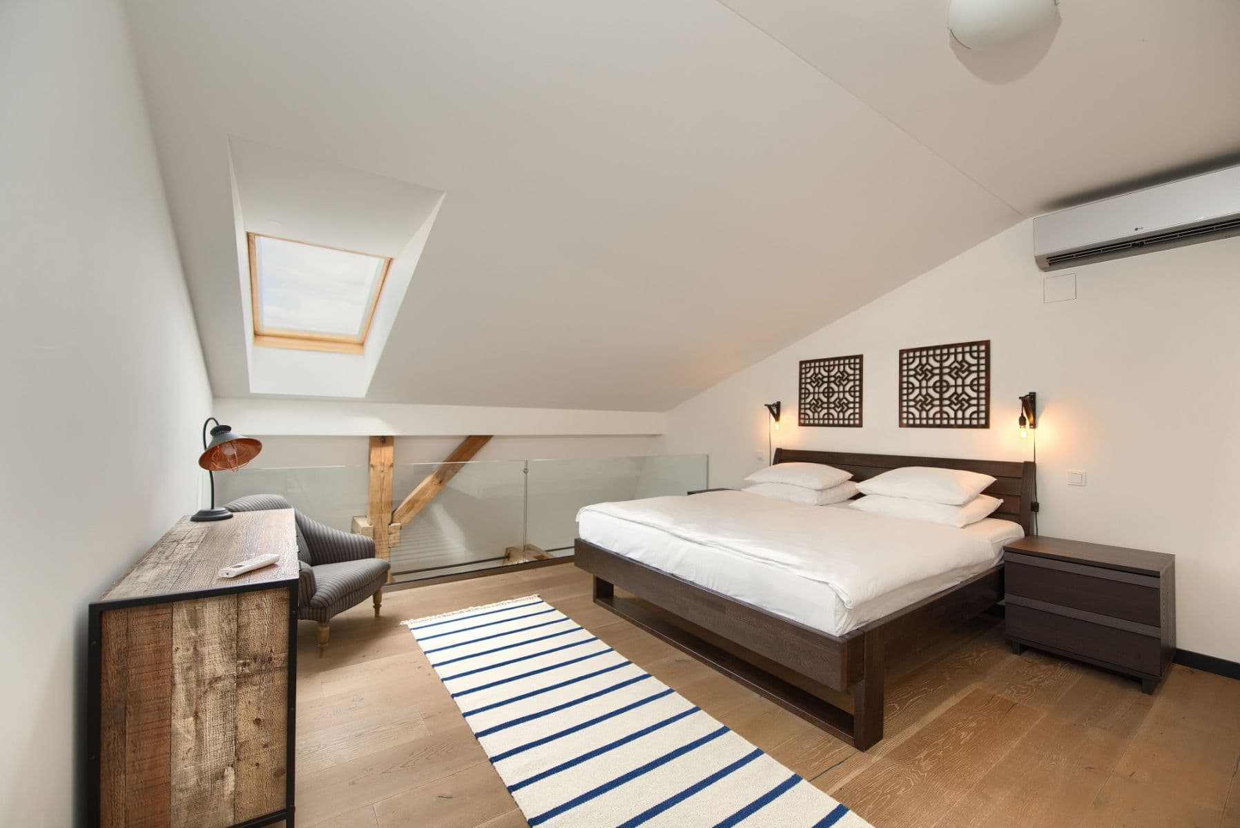 Prenájom bytu 125 m², V Kolkovně, Praha, Praha Prenájom bytu 125 m², V Kolkovně, Praha, Praha