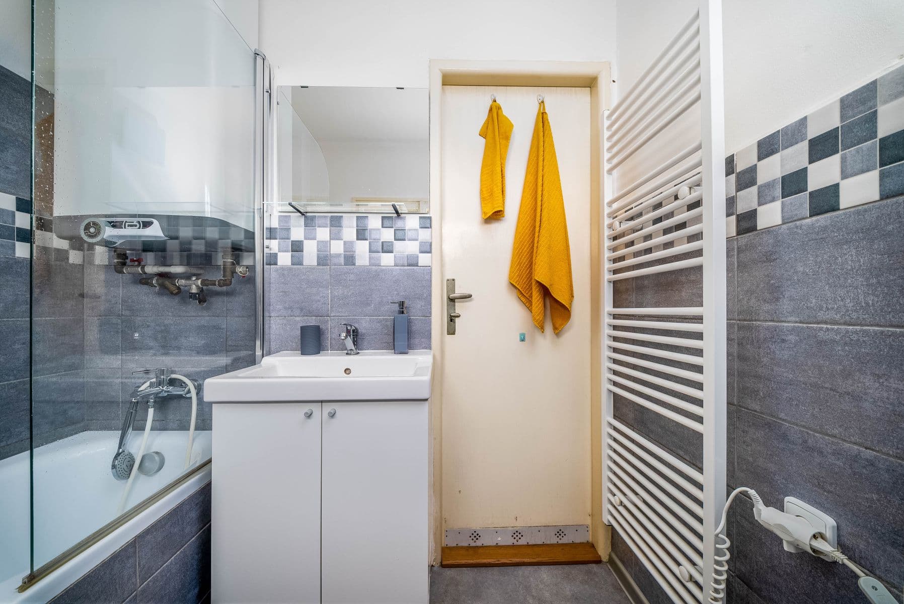 Prenájom bytu 100 m², Jiřinková, Praha, Praha Prenájom bytu 100 m², Jiřinková, Praha, Praha