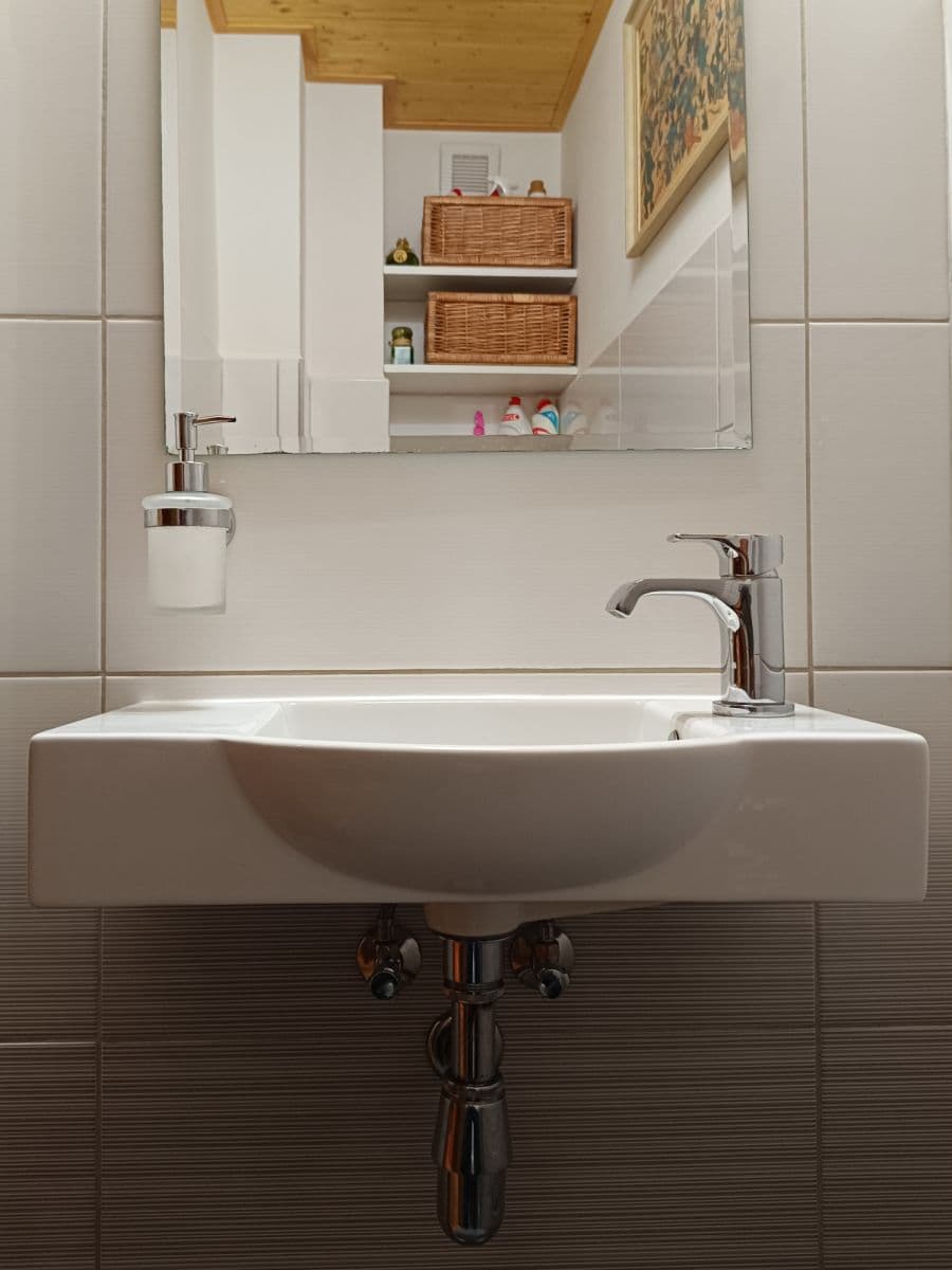 Prenájom bytu 55 m², Ostrovského, Praha, Praha Prenájom bytu 55 m², Ostrovského, Praha, Praha