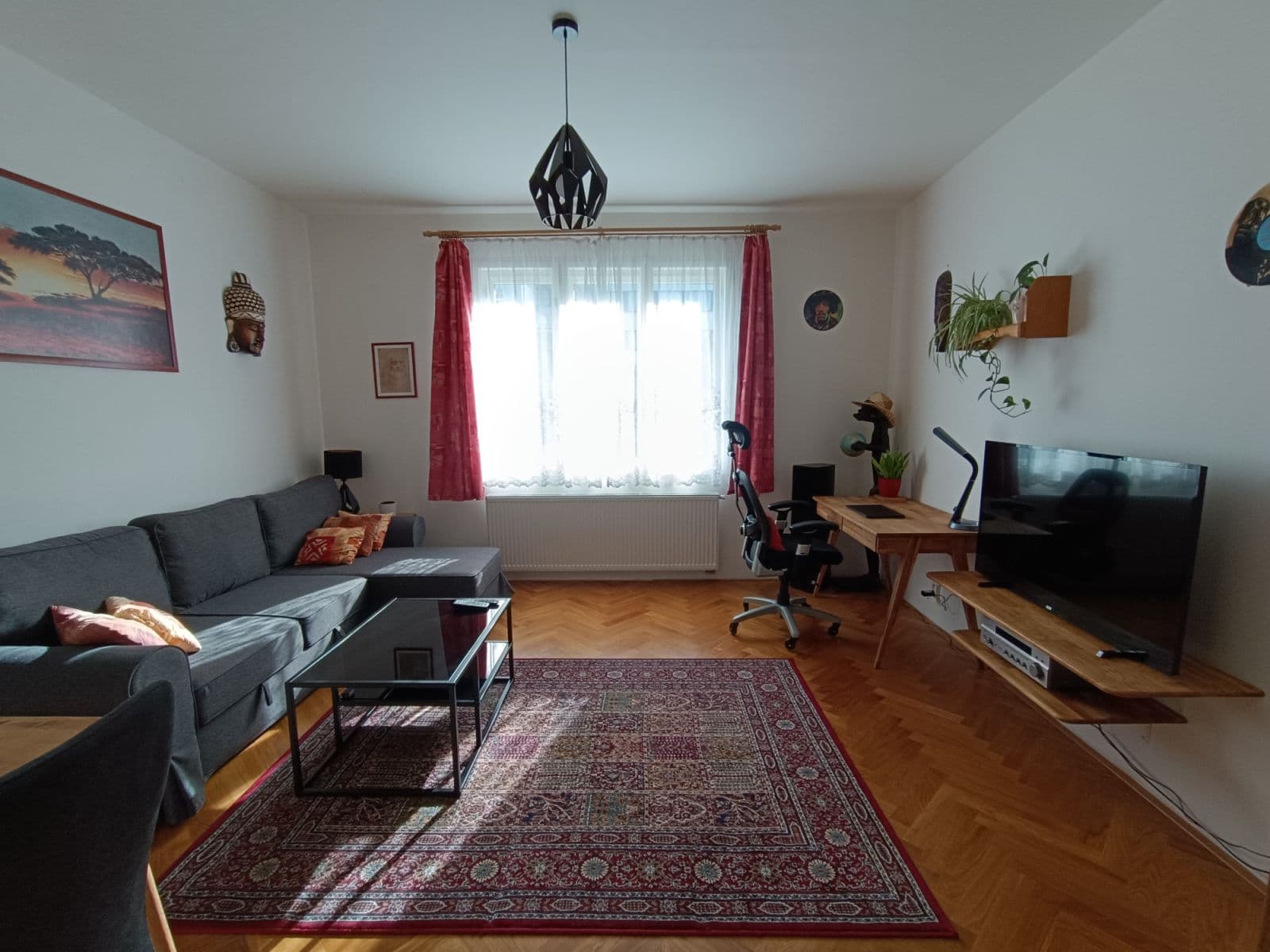 Prenájom bytu 55 m², Ostrovského, Praha, Praha Prenájom bytu 55 m², Ostrovského, Praha, Praha
