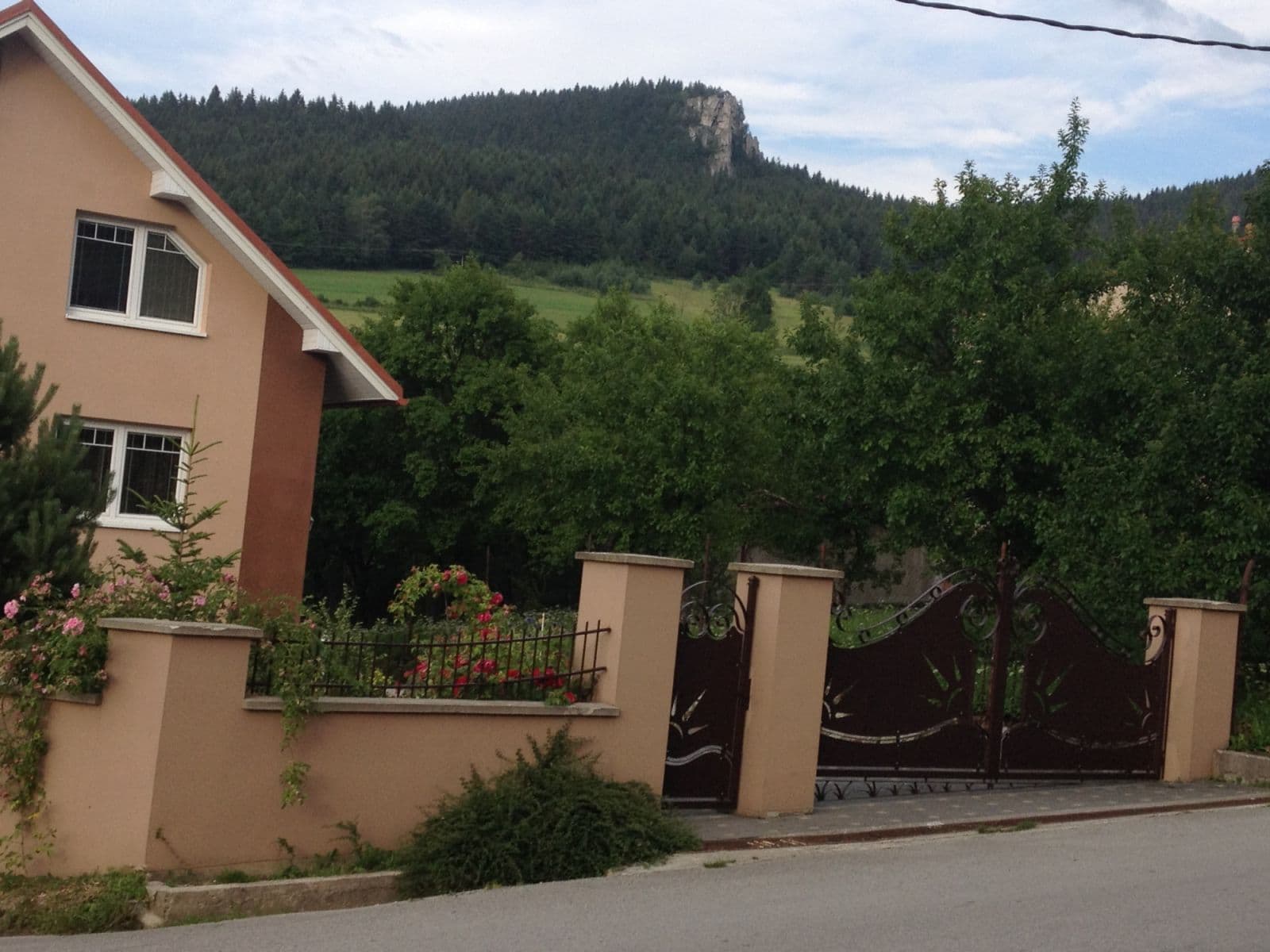Prenájom bytu 800 m², Komjatná, Komjatná, Žilinský kraj Prenájom bytu 800 m², Komjatná, Komjatná, Žilinský kraj