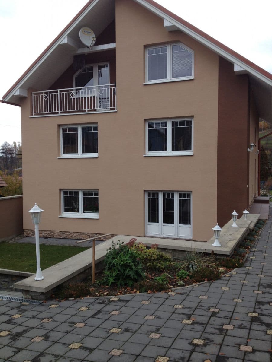 Prenájom bytu 800 m², Komjatná, Komjatná, Žilinský kraj Prenájom bytu 800 m², Komjatná, Komjatná, Žilinský kraj