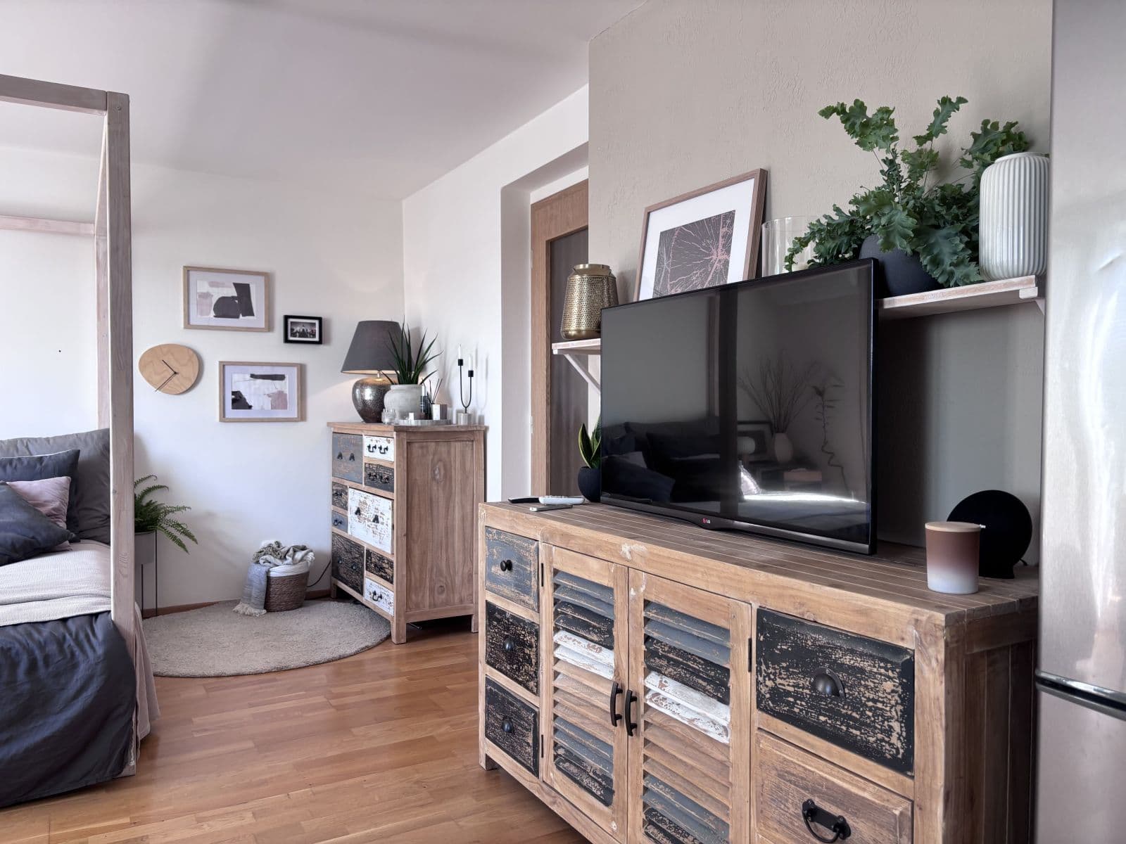 Prenájom bytu 42 m², Moskevská, Praha, Praha Prenájom bytu 42 m², Moskevská, Praha, Praha