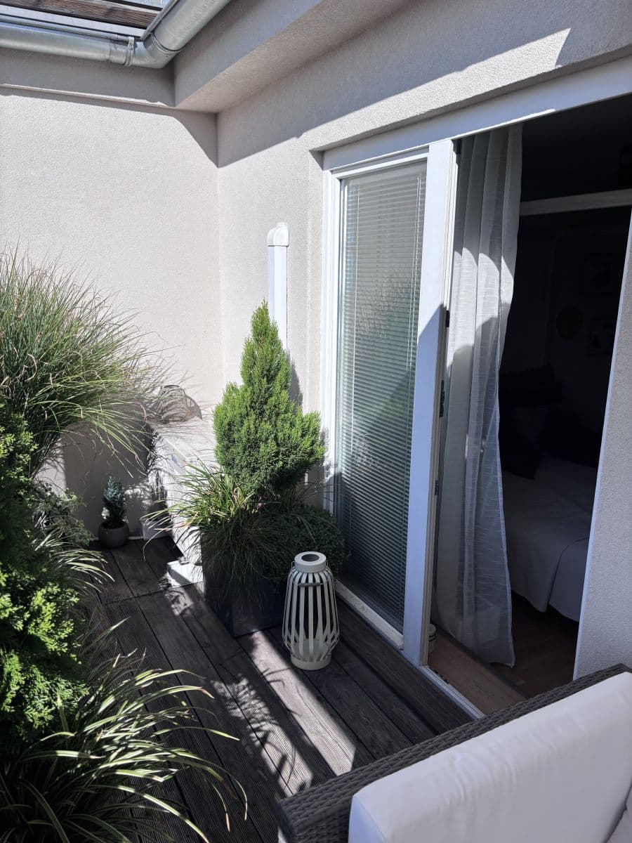 Prenájom bytu 42 m², Moskevská, Praha, Praha Prenájom bytu 42 m², Moskevská, Praha, Praha