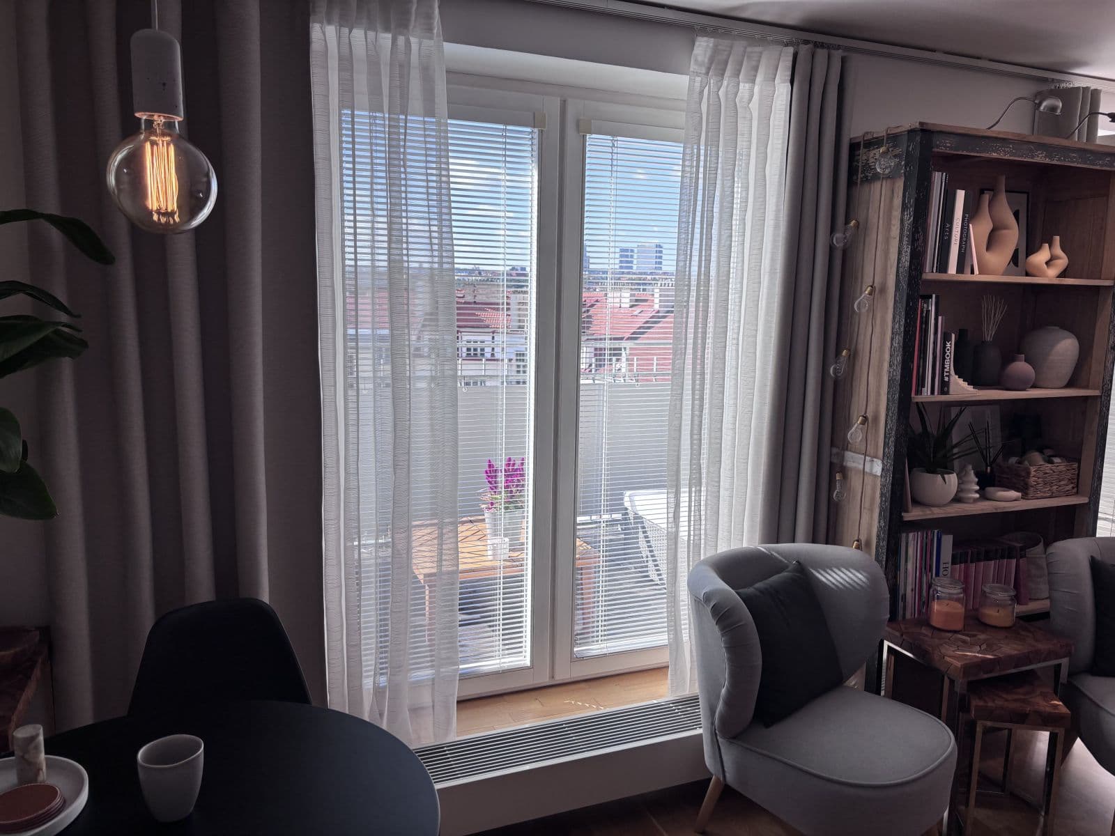 Prenájom bytu 42 m², Moskevská, Praha, Praha Prenájom bytu 42 m², Moskevská, Praha, Praha