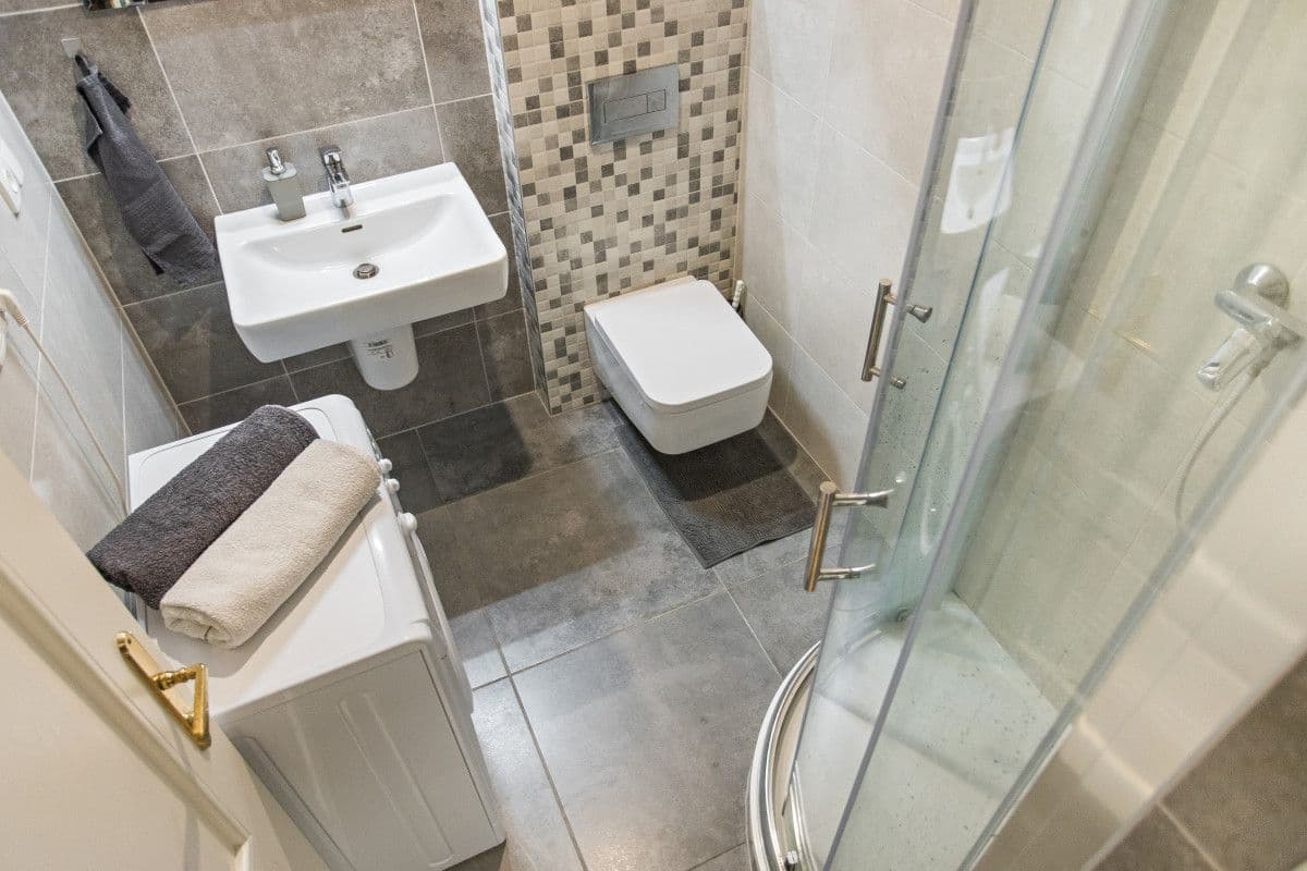 Prenájom bytu 40 m², Zborovská, Praha, Praha Prenájom bytu 40 m², Zborovská, Praha, Praha
