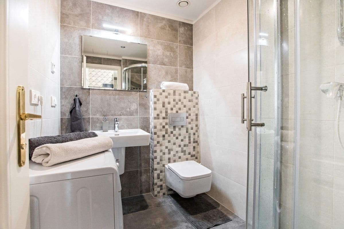 Prenájom bytu 40 m², Zborovská, Praha, Praha Prenájom bytu 40 m², Zborovská, Praha, Praha