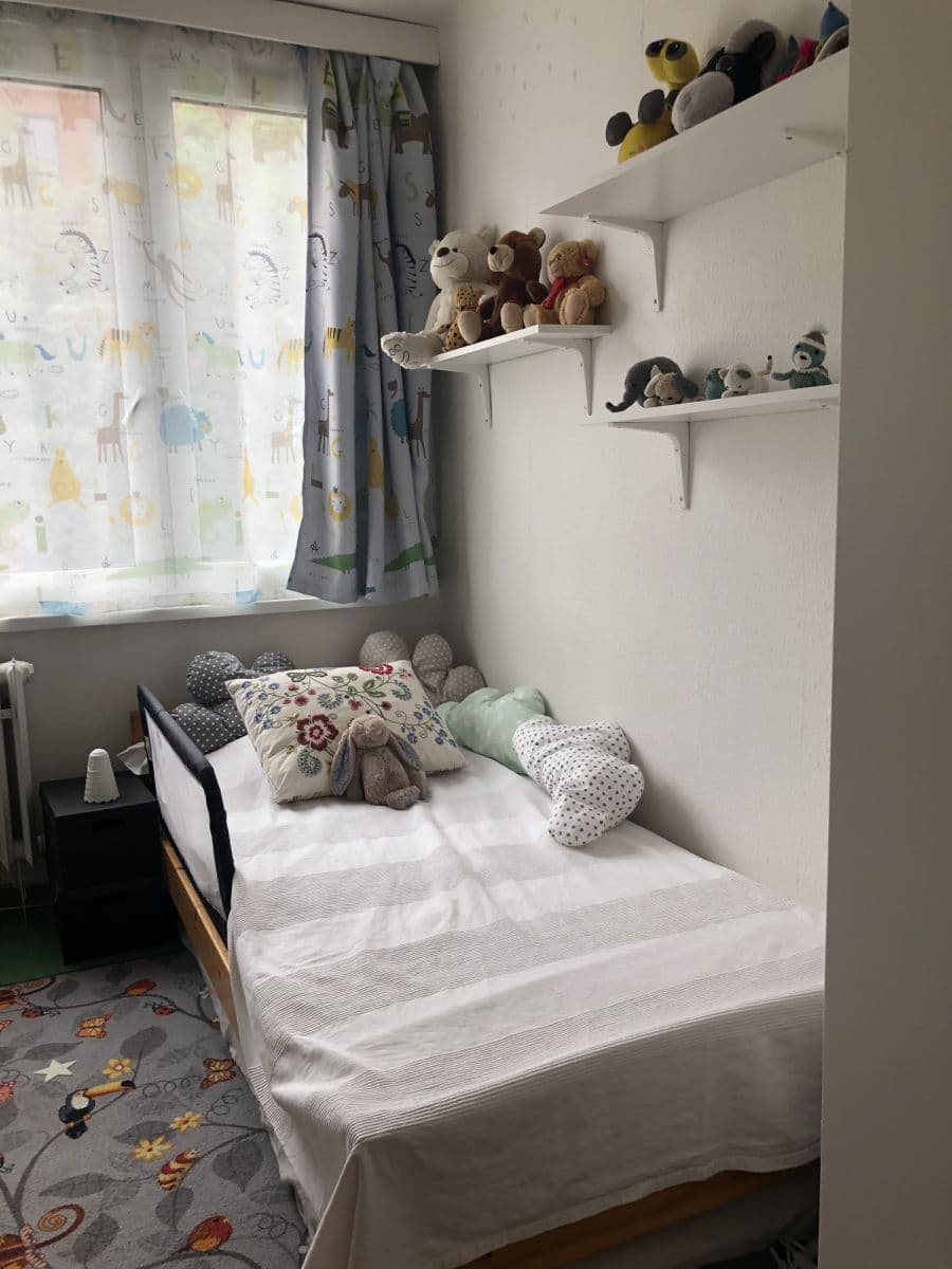 Prenájom bytu 70 m², Molákova, Praha, Praha Prenájom bytu 70 m², Molákova, Praha, Praha