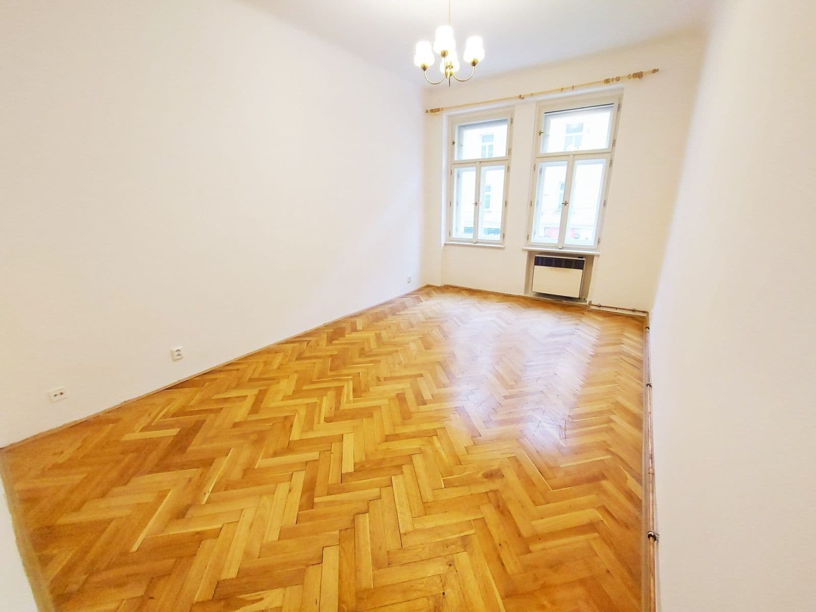 Prenájom bytu 1-izbový 35 m², Milady Horákové, Praha, Praha Prenájom bytu 1-izbový 35 m², Milady Horákové, Praha, Praha