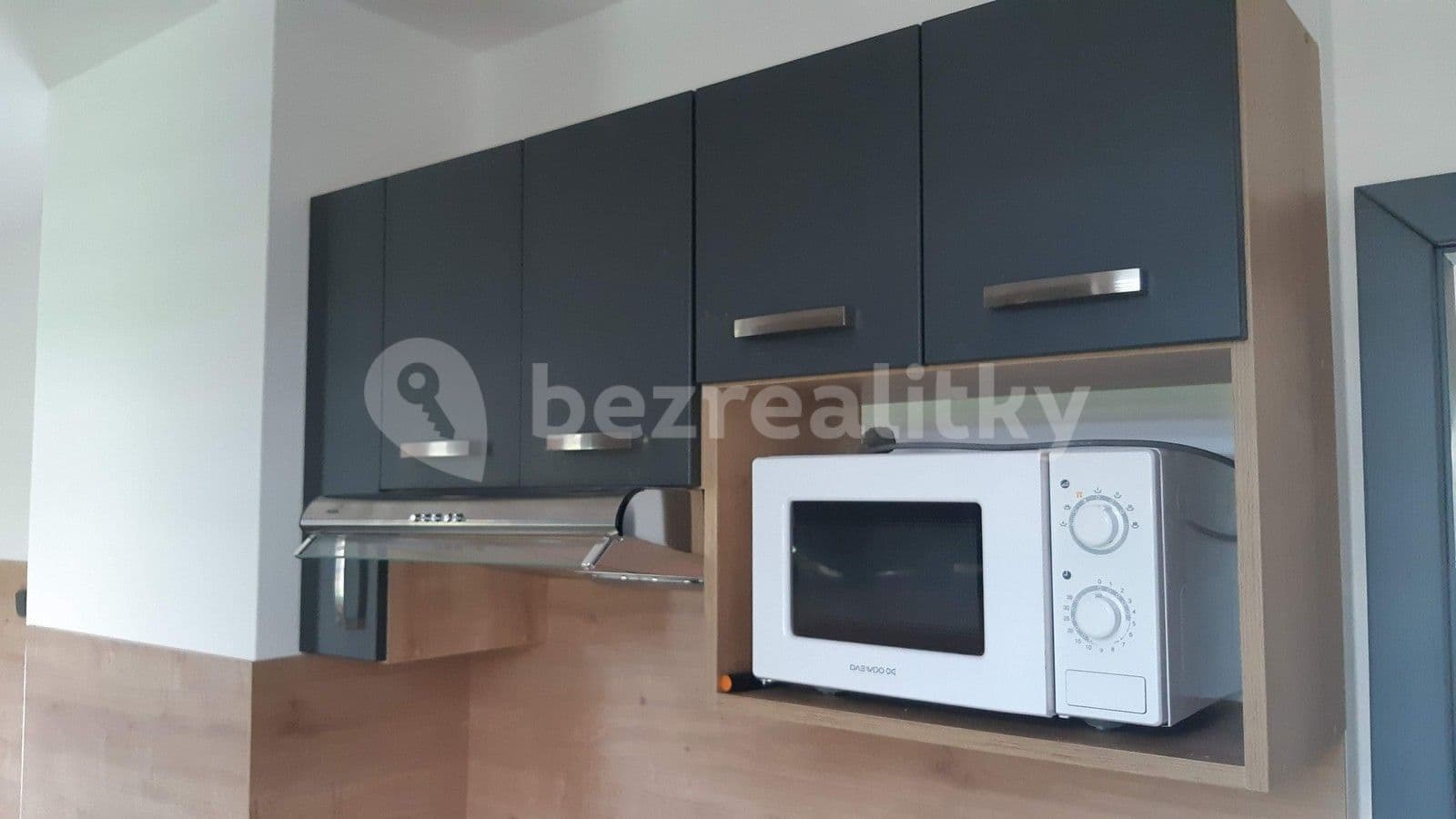 Prenájom domu 66 m², pozemek 620 m², Suchdol, Středočeský kraj Prenájom domu 66 m², pozemek 620 m², Suchdol, Středočeský kraj