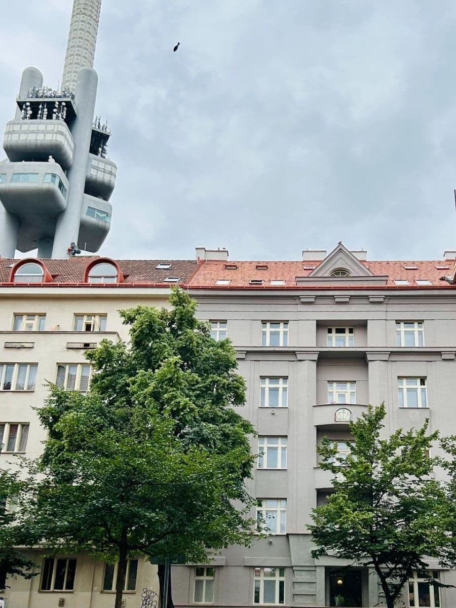 Prenájom bytu 3-izbový 73 m², Čajkovského, Praha, Praha Prenájom bytu 3-izbový 73 m², Čajkovského, Praha, Praha
