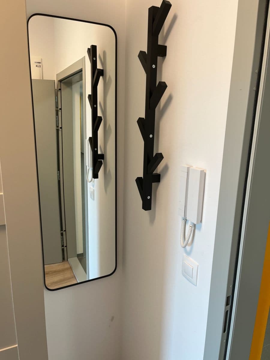 Prenájom bytu 1-izbový 24 m², Ivanská cesta, Ružinov, Bratislavský kraj Prenájom bytu 1-izbový 24 m², Ivanská cesta, Ružinov, Bratislavský kraj