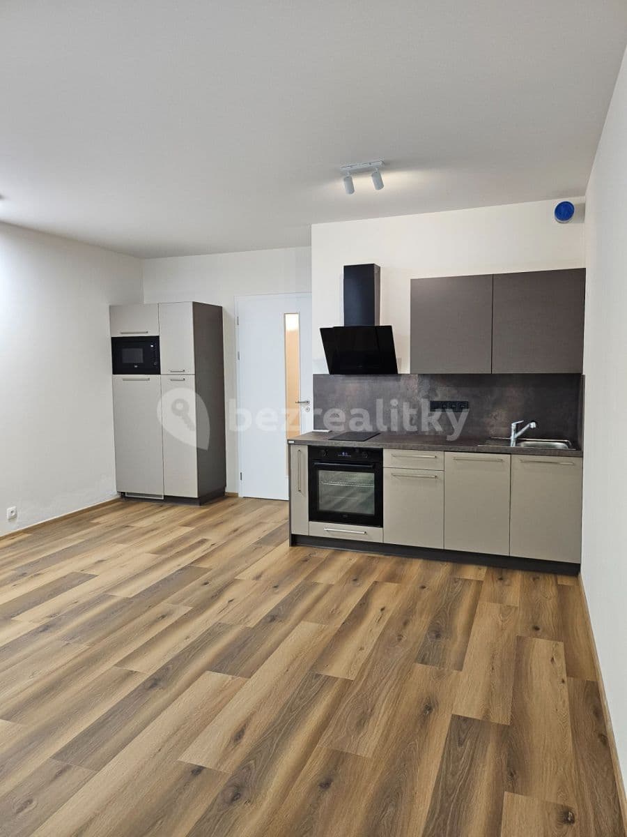 Prenájom bytu 1-izbový 37 m², K Jezeru, Praha, Praha Prenájom bytu 1-izbový 37 m², K Jezeru, Praha, Praha