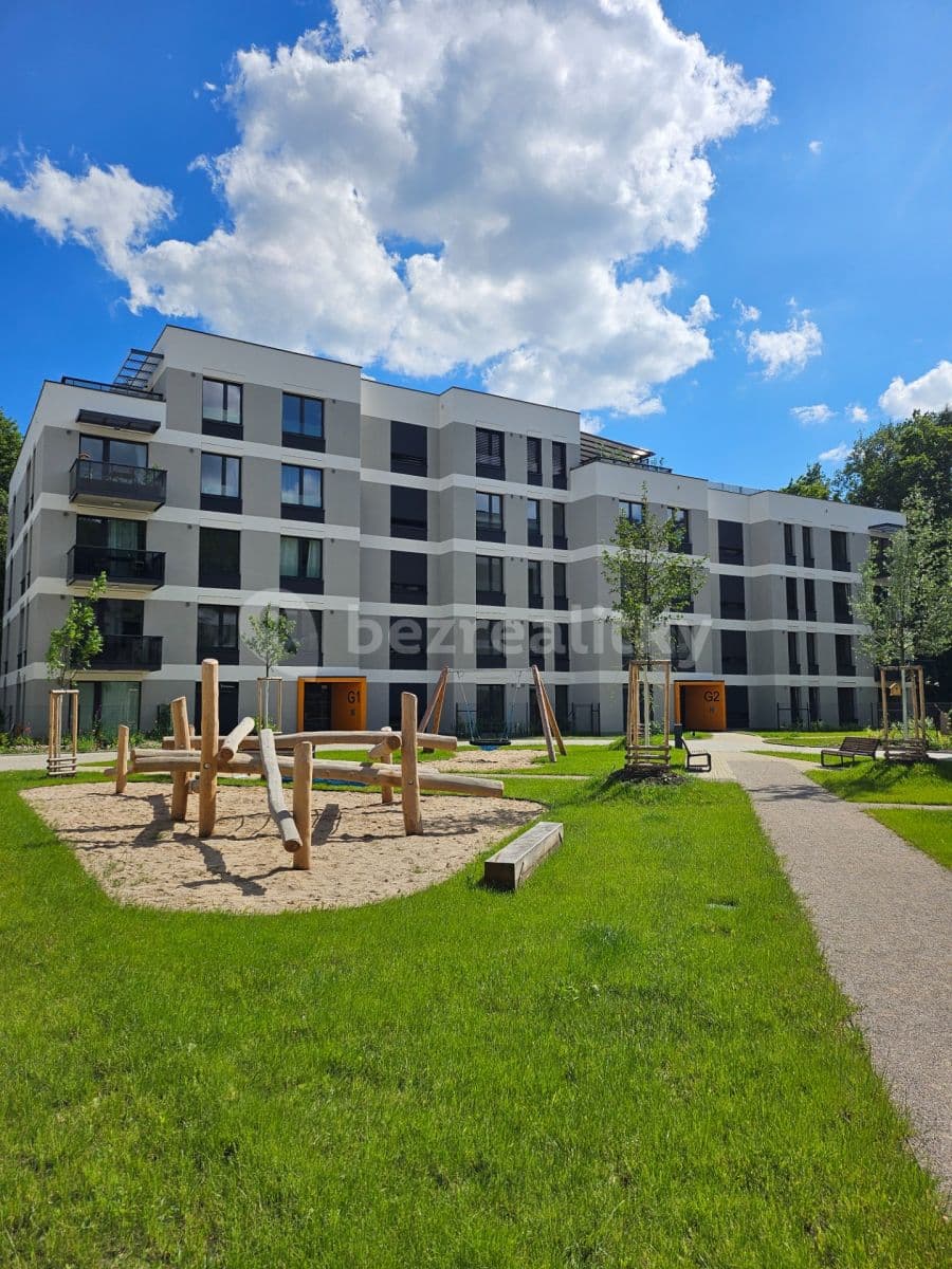 Prenájom bytu 1-izbový 37 m², K Jezeru, Praha, Praha Prenájom bytu 1-izbový 37 m², K Jezeru, Praha, Praha