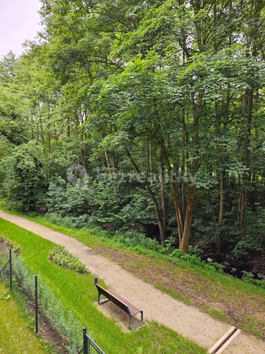 Prenájom bytu 1-izbový 37 m², K Jezeru, Praha, Praha Prenájom bytu 1-izbový 37 m², K Jezeru, Praha, Praha