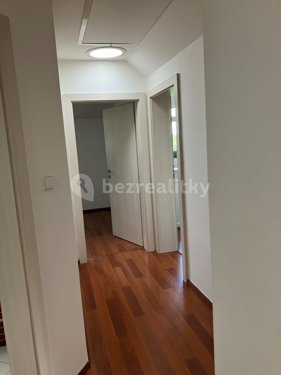 Prenájom domu 286 m², pozemok 447 m², Habrová, Horoměřice, Středočeský kraj Prenájom domu 286 m², pozemok 447 m², Habrová, Horoměřice, Středočeský kraj