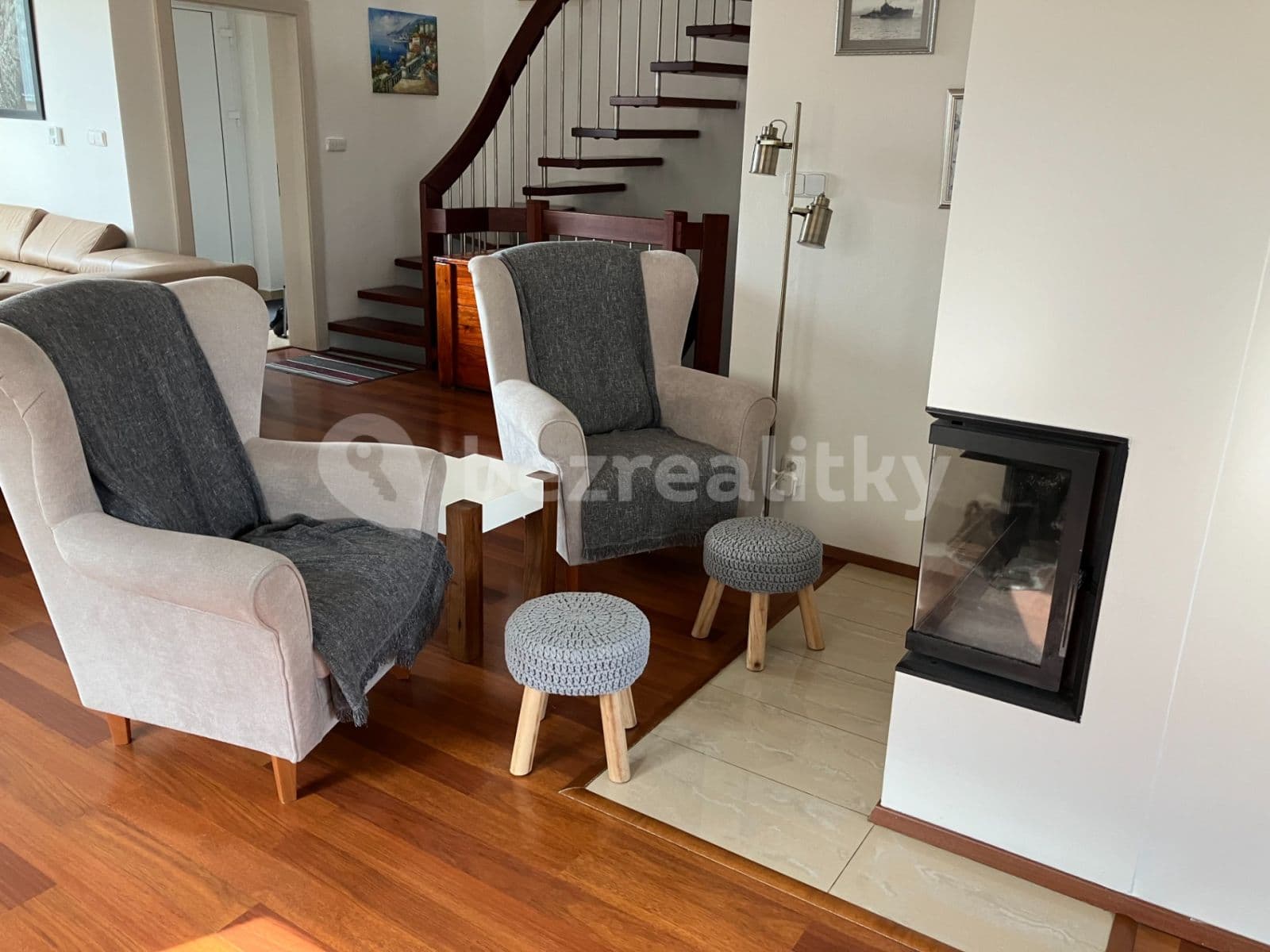 Prenájom domu 286 m², pozemok 447 m², Habrová, Horoměřice, Středočeský kraj Prenájom domu 286 m², pozemok 447 m², Habrová, Horoměřice, Středočeský kraj