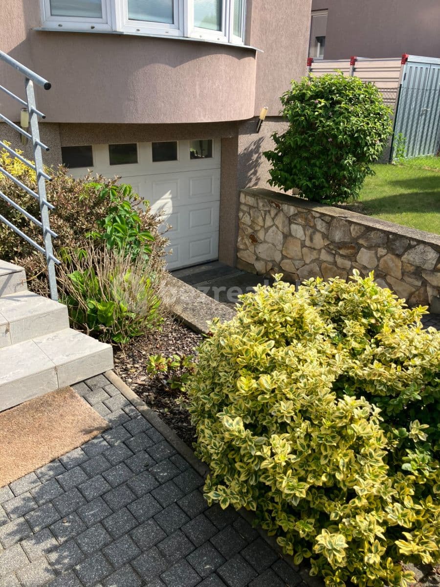 Prenájom domu 286 m², pozemok 447 m², Habrová, Horoměřice, Středočeský kraj Prenájom domu 286 m², pozemok 447 m², Habrová, Horoměřice, Středočeský kraj
