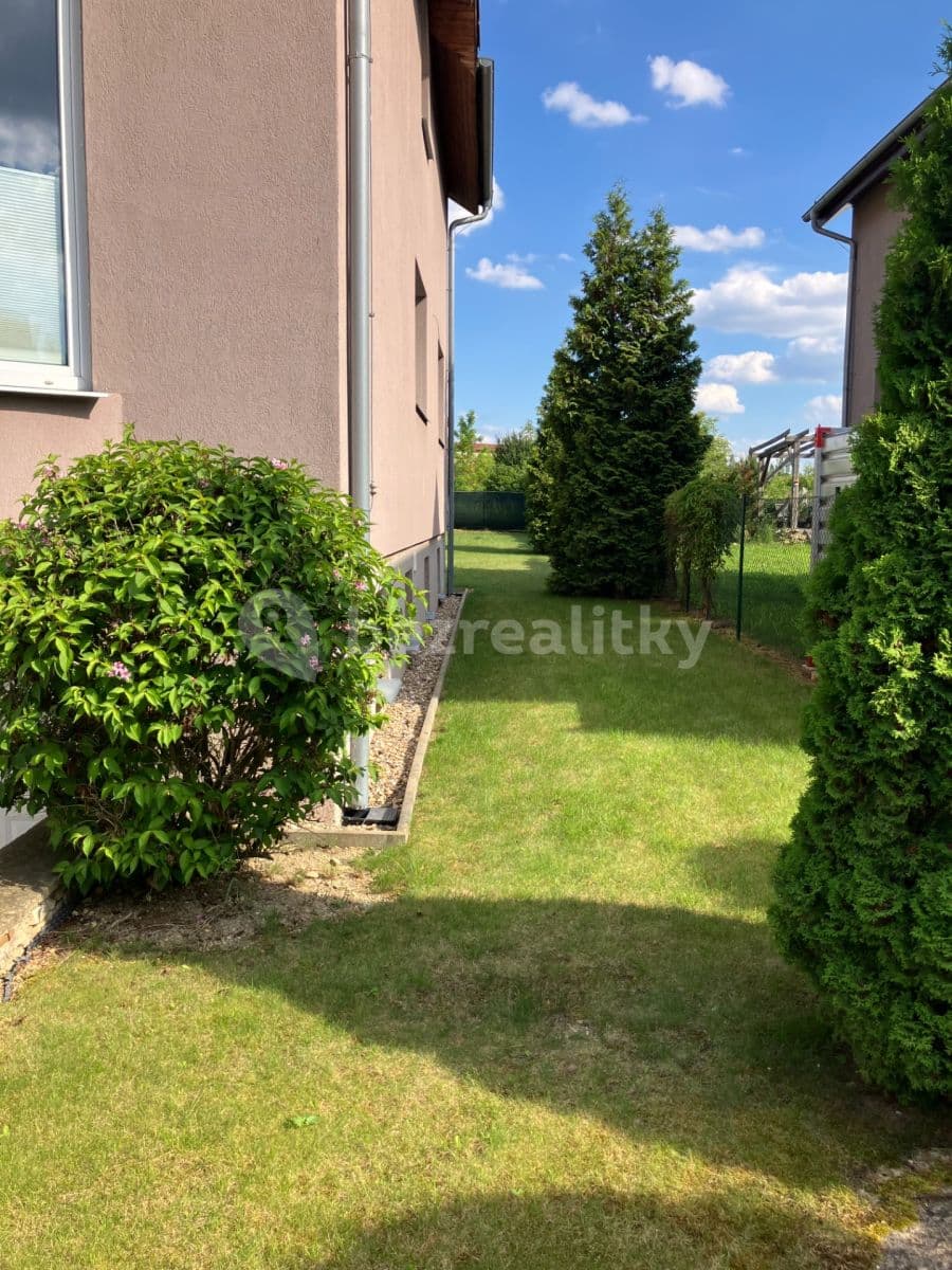 Prenájom domu 286 m², pozemok 447 m², Habrová, Horoměřice, Středočeský kraj Prenájom domu 286 m², pozemok 447 m², Habrová, Horoměřice, Středočeský kraj