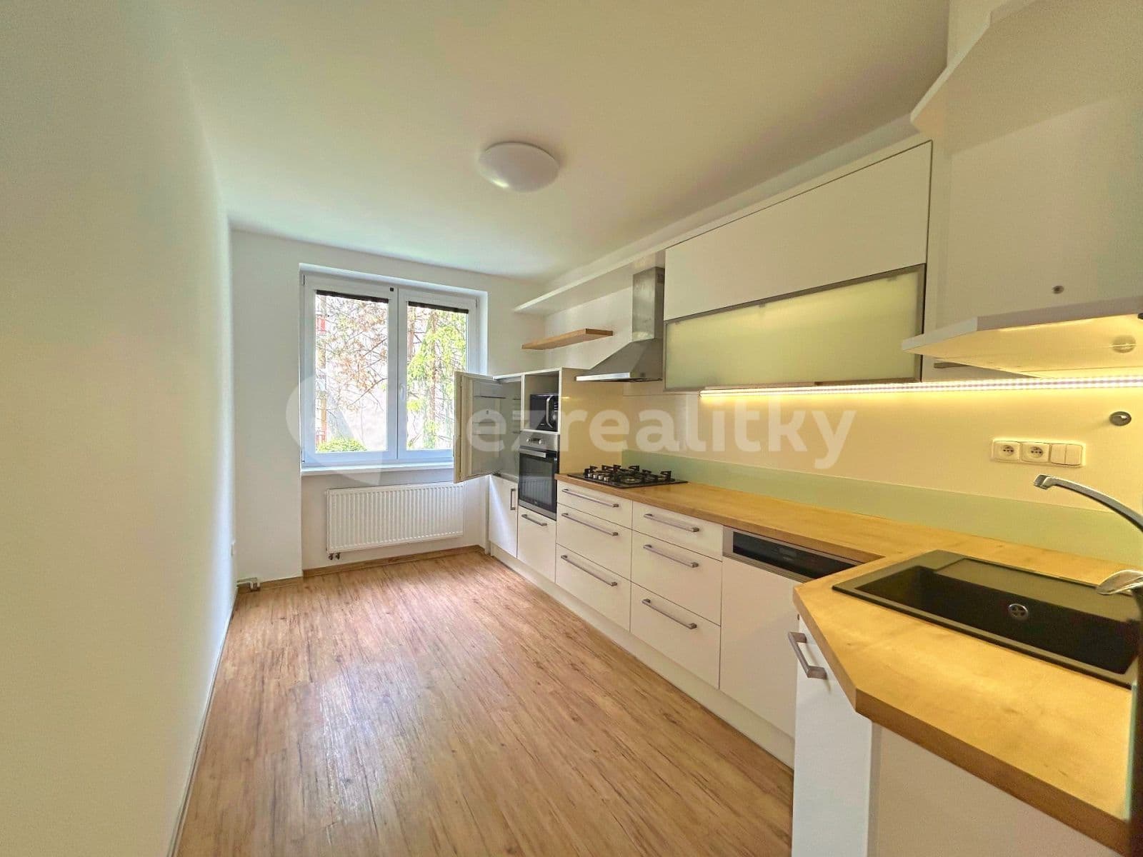 Prenájom bytu 2-izbový 59 m², Slatinka, Brno, Jihomoravský kraj Prenájom bytu 2-izbový 59 m², Slatinka, Brno, Jihomoravský kraj