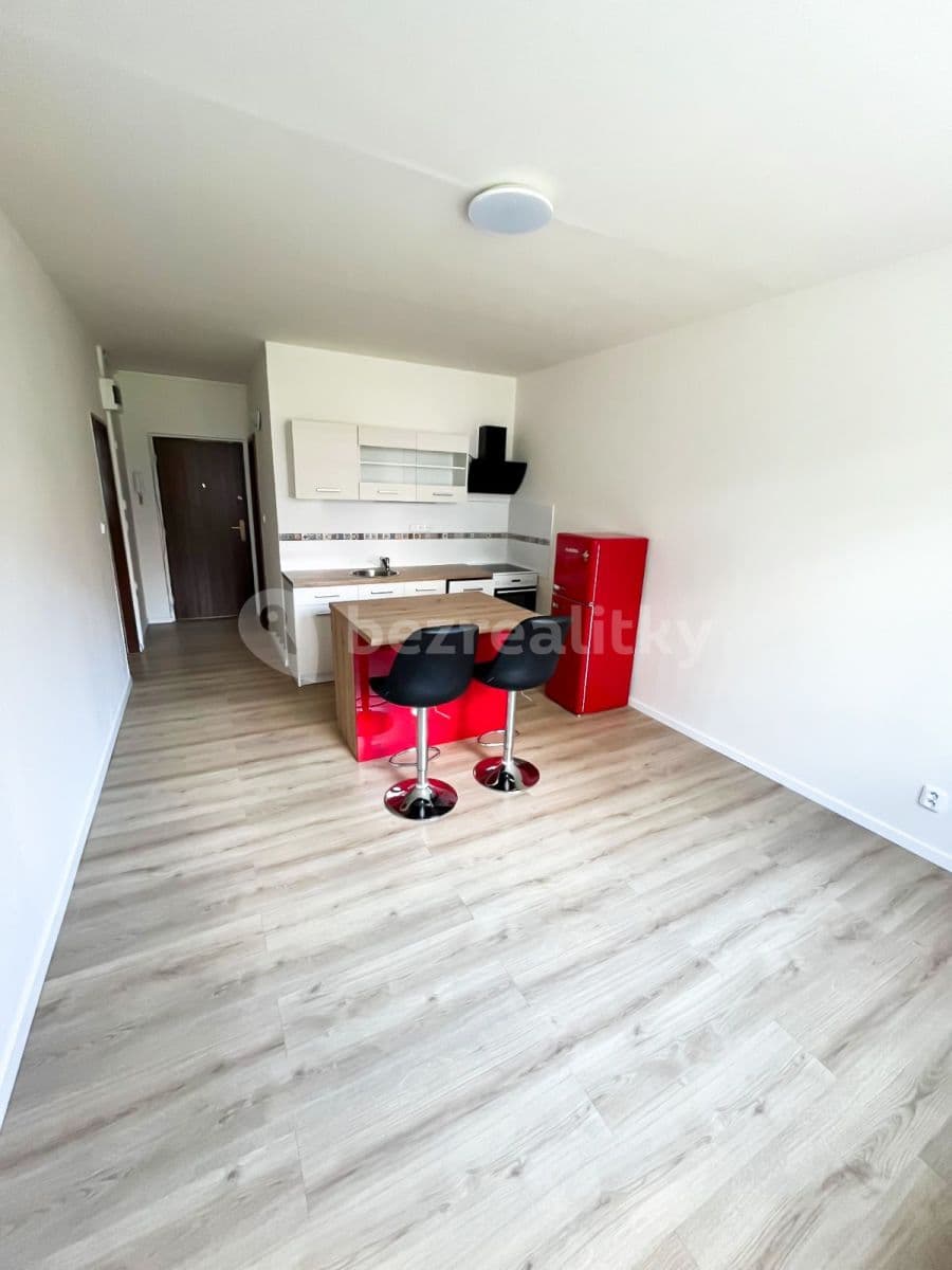 Prenájom bytu 1-izbový 44 m², Konečná, Karlovy Vary, Karlovarský kraj Prenájom bytu 1-izbový 44 m², Konečná, Karlovy Vary, Karlovarský kraj