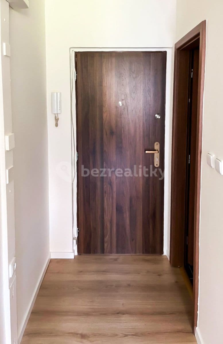 Prenájom bytu 1-izbový 44 m², Konečná, Karlovy Vary, Karlovarský kraj Prenájom bytu 1-izbový 44 m², Konečná, Karlovy Vary, Karlovarský kraj