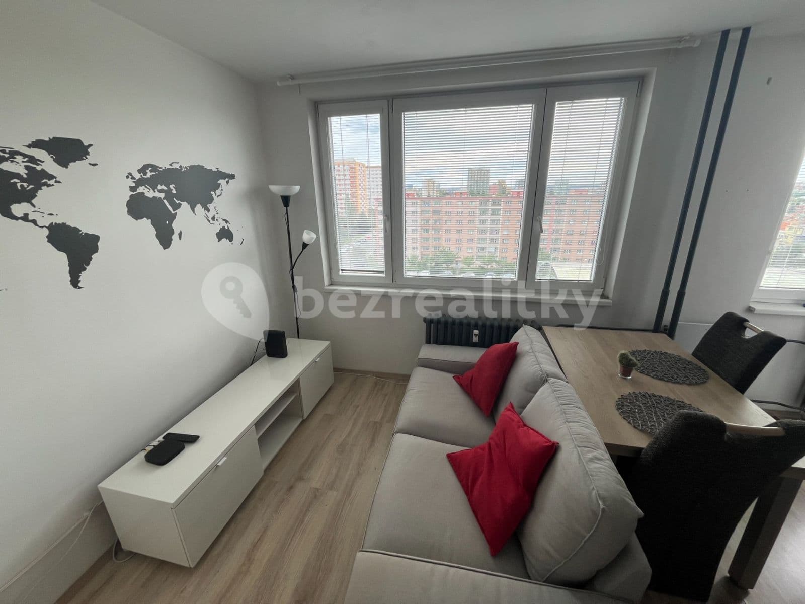 Prenájom bytu Garsoniéra 32 m², Topolová, Praha, Praha Prenájom bytu Garsoniéra 32 m², Topolová, Praha, Praha