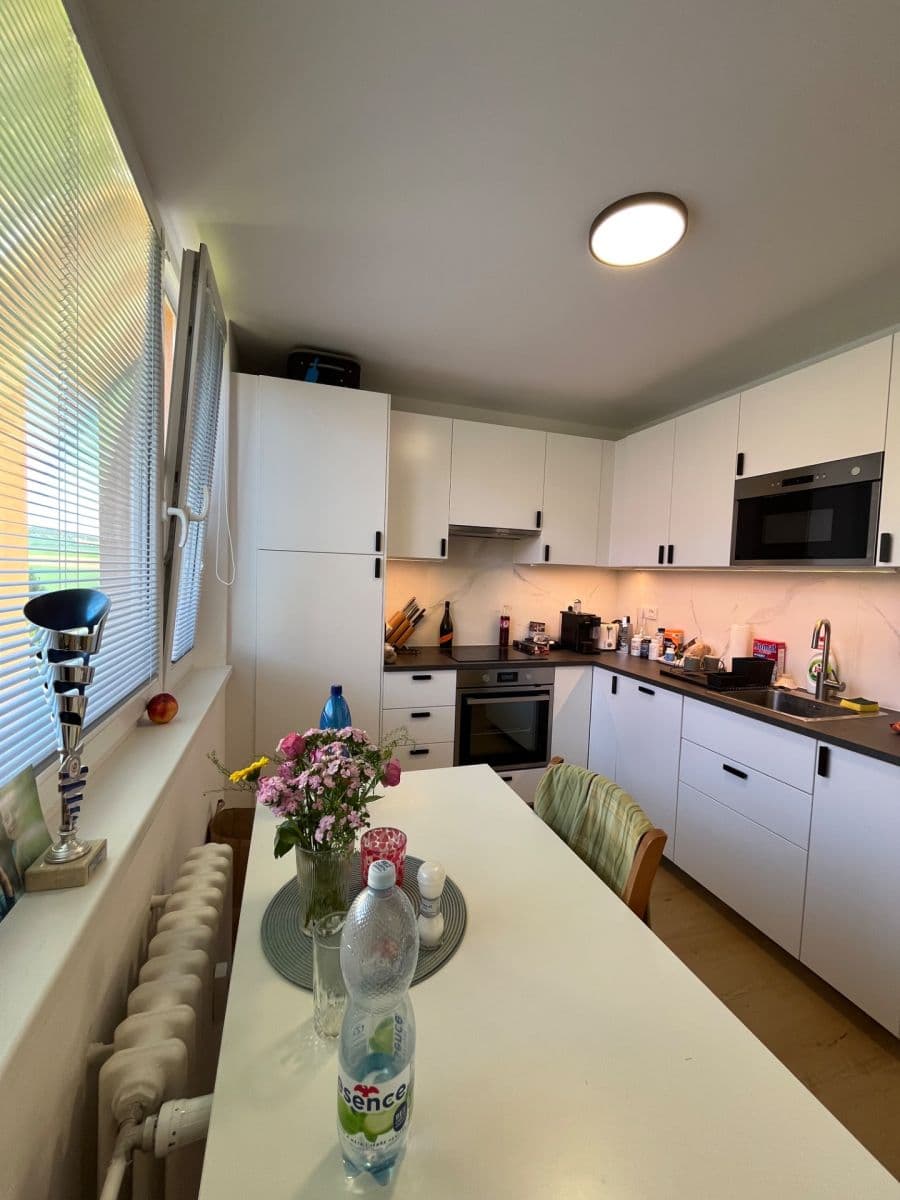 Prenájom bytu 1-izbový 35 m², Sídliště Osvobození, Vyškov, Jihomoravský kraj Prenájom bytu 1-izbový 35 m², Sídliště Osvobození, Vyškov, Jihomoravský kraj