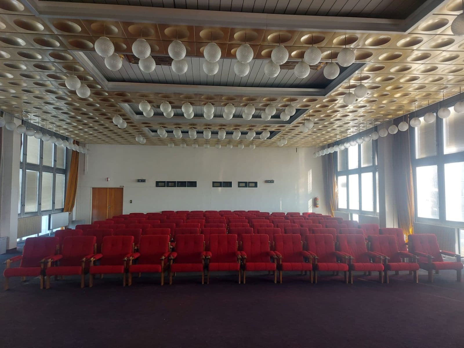 Prenájom nebytového priestoru 233 m², Za Mototechnou, Praha, Praha Prenájom nebytového priestoru 233 m², Za Mototechnou, Praha, Praha