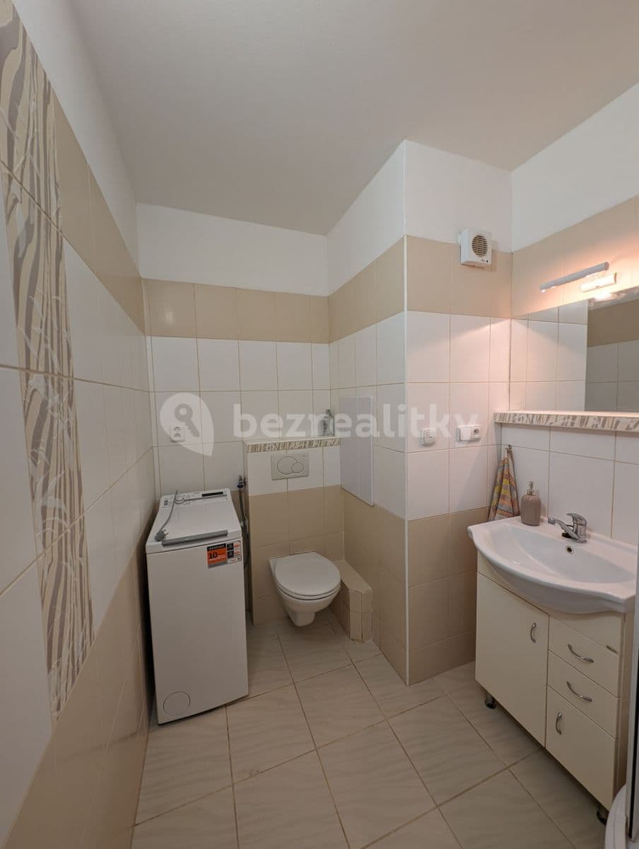 Prenájom bytu Garsoniéra 35 m², Mařatkova, Praha, Praha Prenájom bytu Garsoniéra 35 m², Mařatkova, Praha, Praha