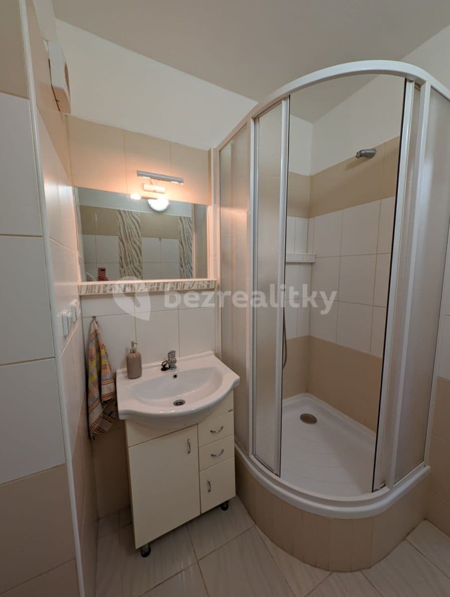 Prenájom bytu Garsoniéra 35 m², Mařatkova, Praha, Praha Prenájom bytu Garsoniéra 35 m², Mařatkova, Praha, Praha