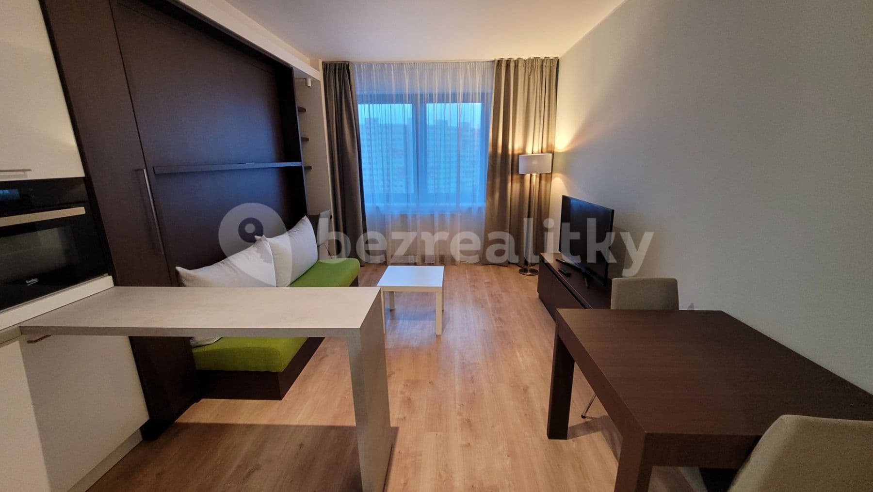 Prenájom bytu 1-izbový 31 m², Mukařovského, Praha, Praha Prenájom bytu 1-izbový 31 m², Mukařovského, Praha, Praha