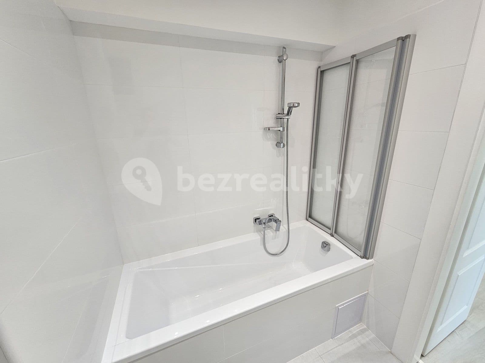 Prenájom bytu 2-izbový 70 m², Viniční, Brno, Jihomoravský kraj Prenájom bytu 2-izbový 70 m², Viniční, Brno, Jihomoravský kraj