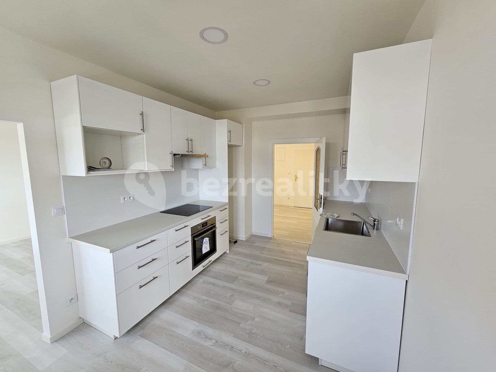 Prenájom bytu 2-izbový 70 m², Viniční, Brno, Jihomoravský kraj Prenájom bytu 2-izbový 70 m², Viniční, Brno, Jihomoravský kraj