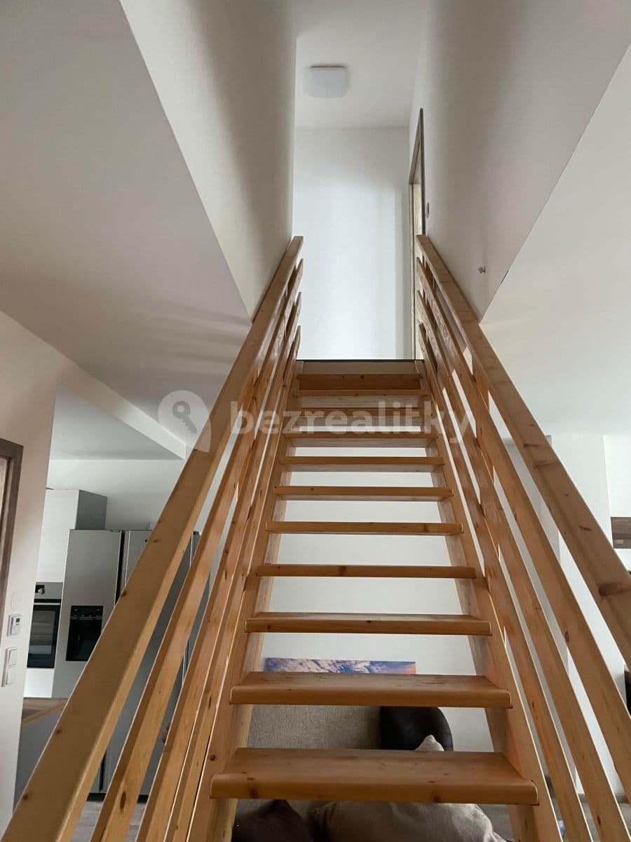 Prenájom domu 97 m², pozemek 130 m², Tři Vršky, Králův Dvůr, Středočeský kraj Prenájom domu 97 m², pozemek 130 m², Tři Vršky, Králův Dvůr, Středočeský kraj