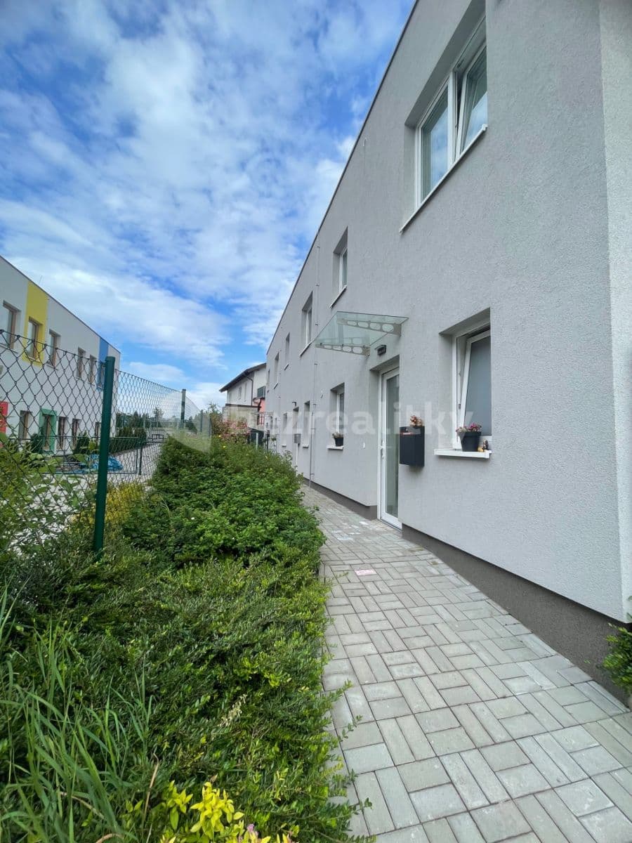 Prenájom domu 97 m², pozemek 130 m², Tři Vršky, Králův Dvůr, Středočeský kraj Prenájom domu 97 m², pozemek 130 m², Tři Vršky, Králův Dvůr, Středočeský kraj