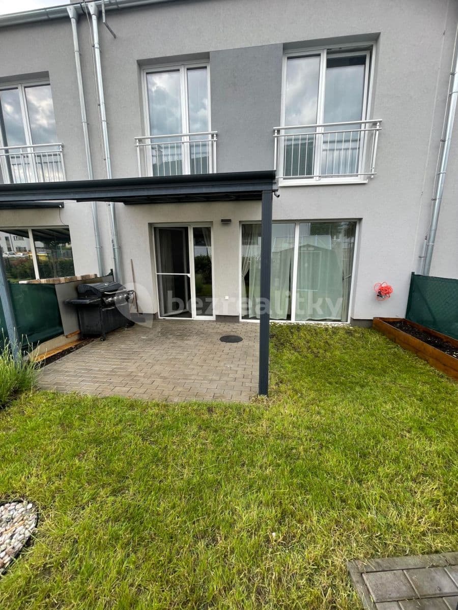 Prenájom domu 97 m², pozemek 130 m², Tři Vršky, Králův Dvůr, Středočeský kraj Prenájom domu 97 m², pozemek 130 m², Tři Vršky, Králův Dvůr, Středočeský kraj