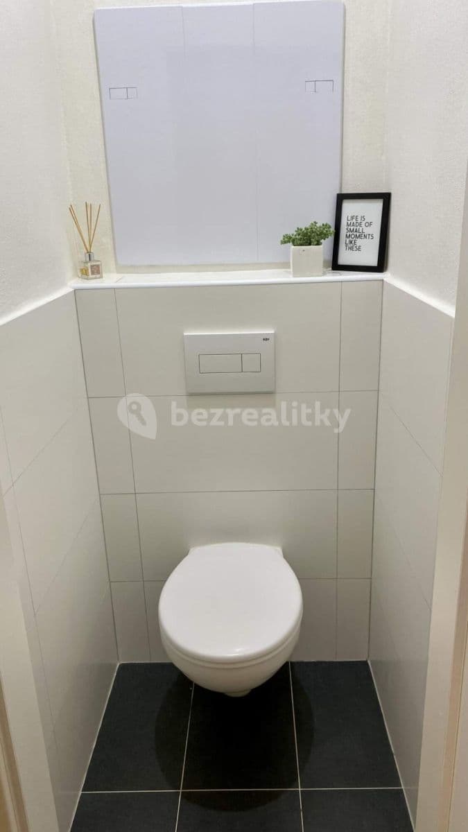Prenájom bytu 2-izbový 66 m², Na Královkách, Kuřim, Jihomoravský kraj Prenájom bytu 2-izbový 66 m², Na Královkách, Kuřim, Jihomoravský kraj