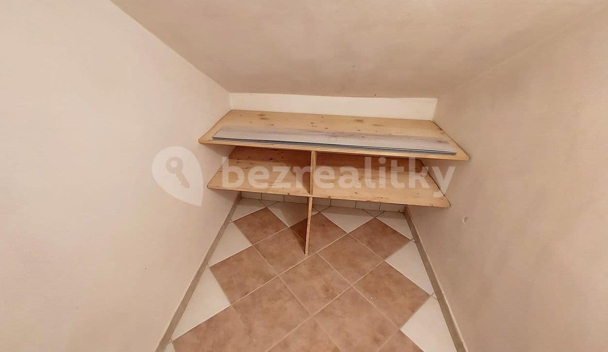 Prenájom bytu 3-izbový 82 m², Michelská, Praha, Praha Prenájom bytu 3-izbový 82 m², Michelská, Praha, Praha