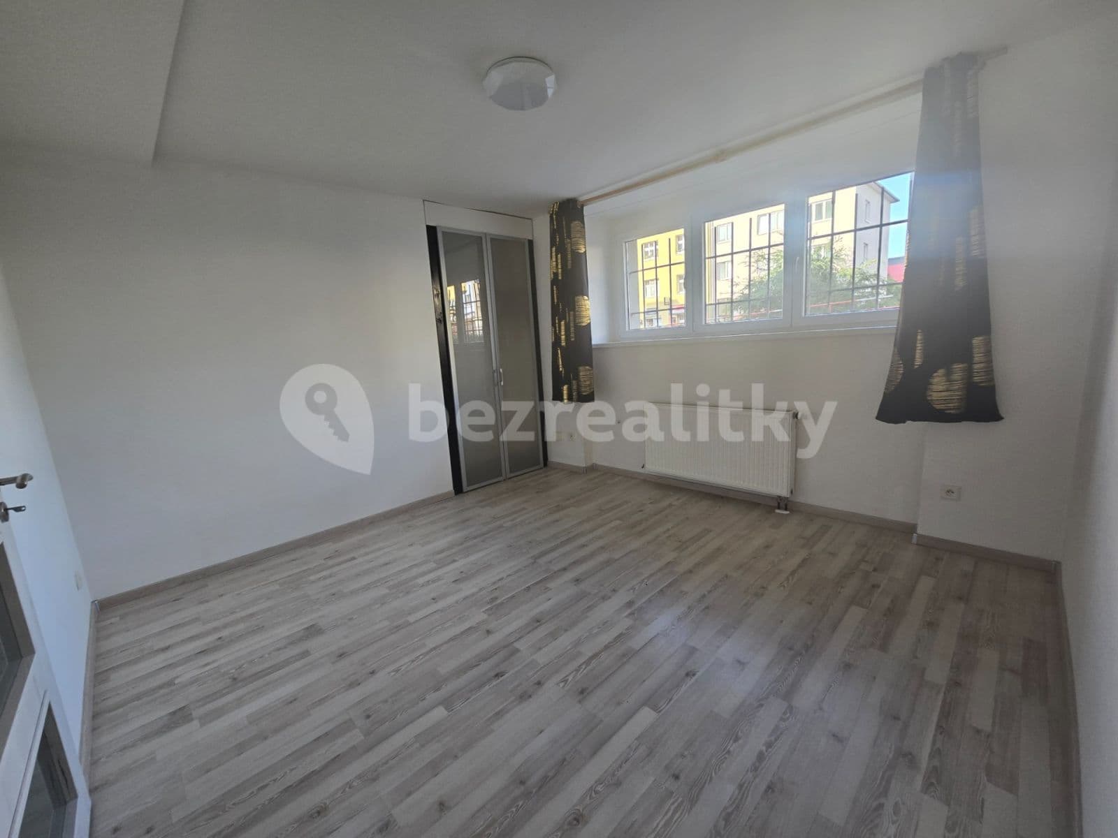 Prenájom bytu 3-izbový 82 m², Michelská, Praha, Praha Prenájom bytu 3-izbový 82 m², Michelská, Praha, Praha
