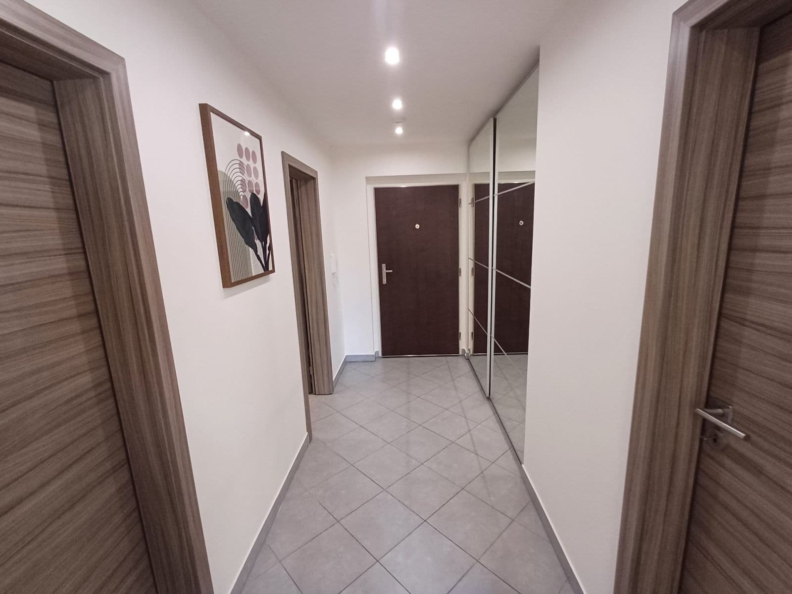 Prenájom bytu 2-izbový 63 m², V Háji, Praha, Praha Prenájom bytu 2-izbový 63 m², V Háji, Praha, Praha