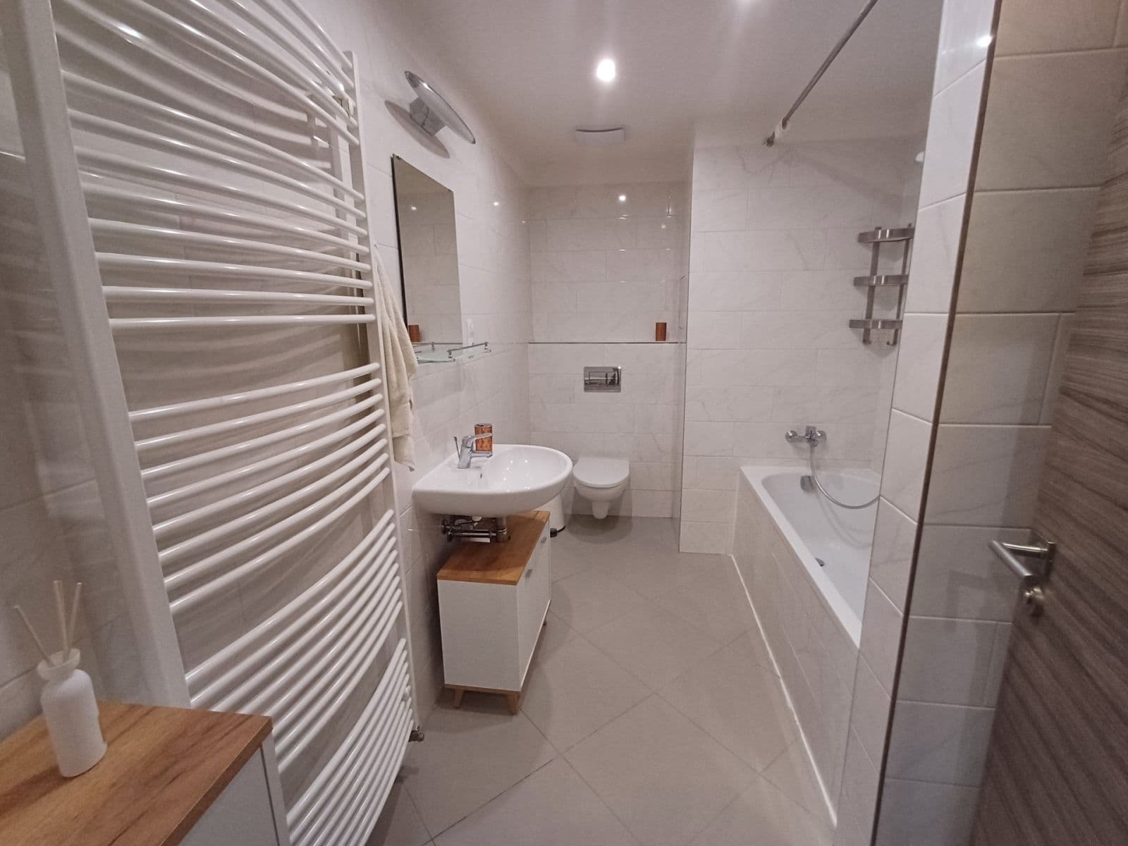 Prenájom bytu 2-izbový 63 m², V Háji, Praha, Praha Prenájom bytu 2-izbový 63 m², V Háji, Praha, Praha