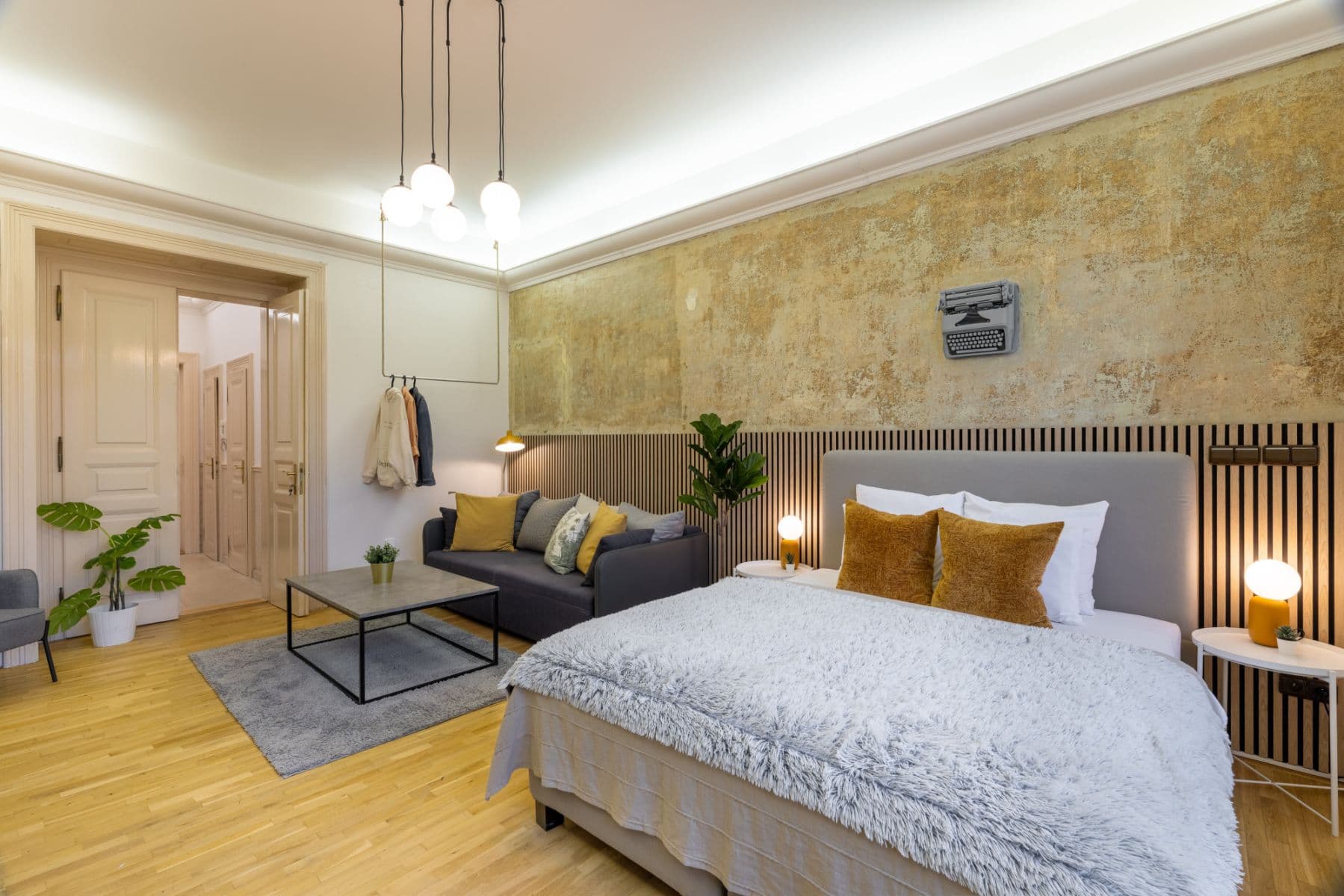 Prenájom bytu 160 m², Ruská, Praha, Praha Prenájom bytu 160 m², Ruská, Praha, Praha