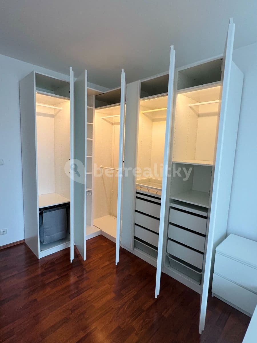 Prenájom bytu 2-izbový 50 m², Nad Okrouhlíkem, Praha, Praha Prenájom bytu 2-izbový 50 m², Nad Okrouhlíkem, Praha, Praha