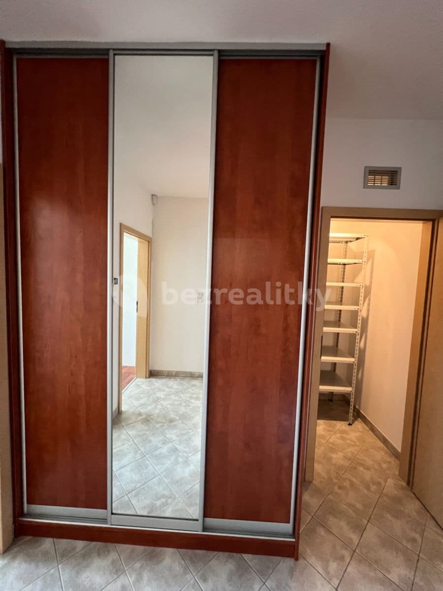 Prenájom bytu 2-izbový 50 m², Nad Okrouhlíkem, Praha, Praha Prenájom bytu 2-izbový 50 m², Nad Okrouhlíkem, Praha, Praha