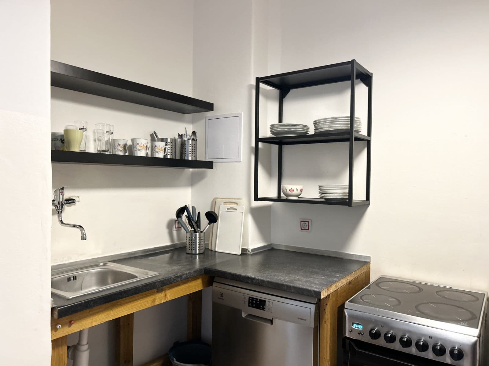 Prenájom bytu 72 m², Vrázova, Praha, Praha Prenájom bytu 72 m², Vrázova, Praha, Praha