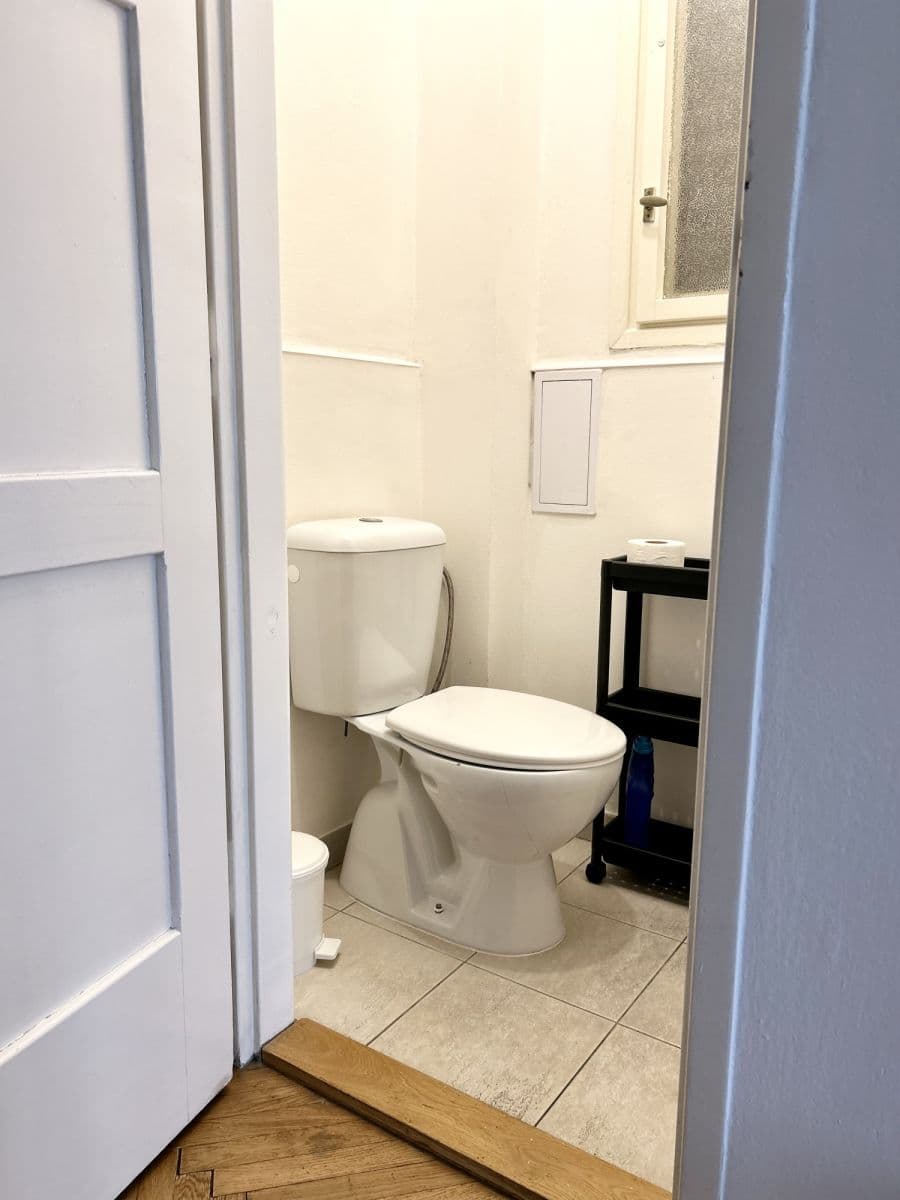 Prenájom bytu 72 m², Vrázova, Praha, Praha Prenájom bytu 72 m², Vrázova, Praha, Praha